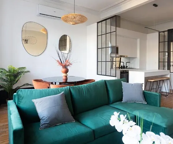 Διαμέρισμα Amazing Family Flat In Center