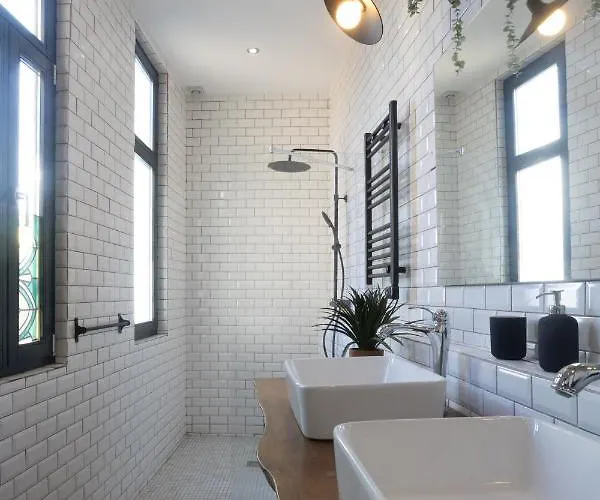 Amazing Family Flat In Center شقة بورتو